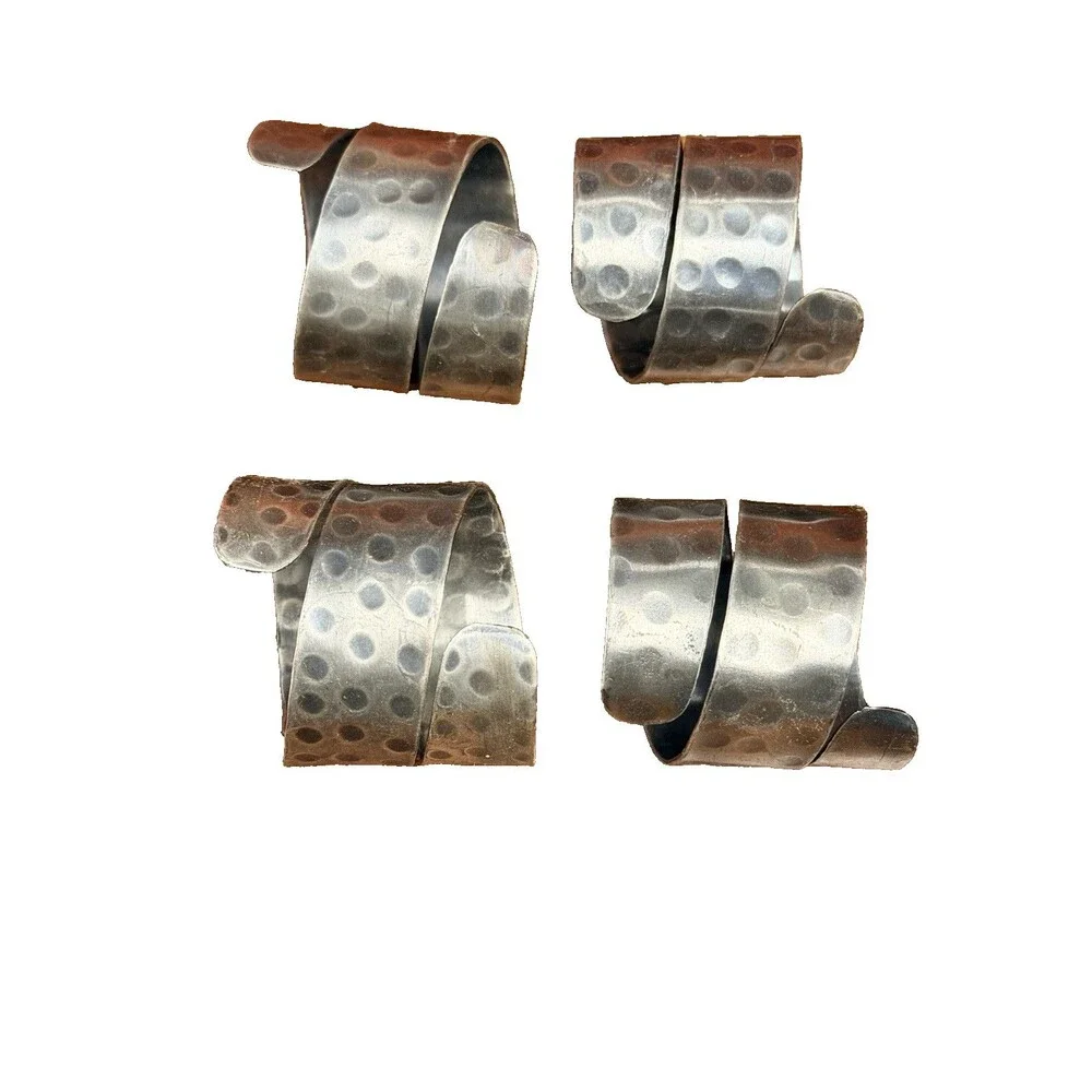 Minimalist Hammered Metal Napkin Rings Silver Coil Wrap Boho Contemporary Set 4